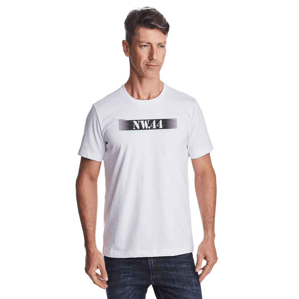 Camiseta-Slim-Masculina-Com-Estampa-Relevo-Convicto